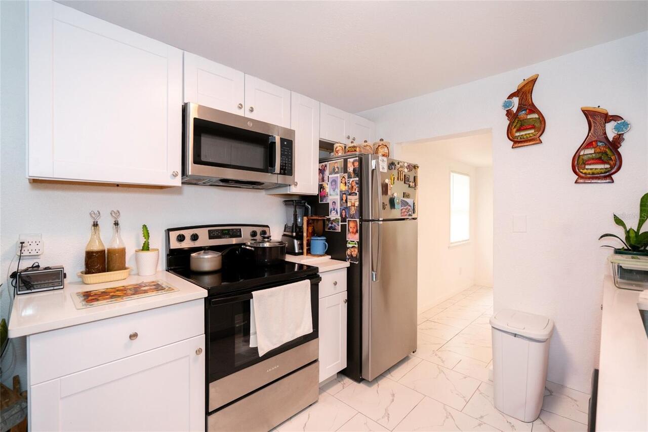 Listing Photo 10