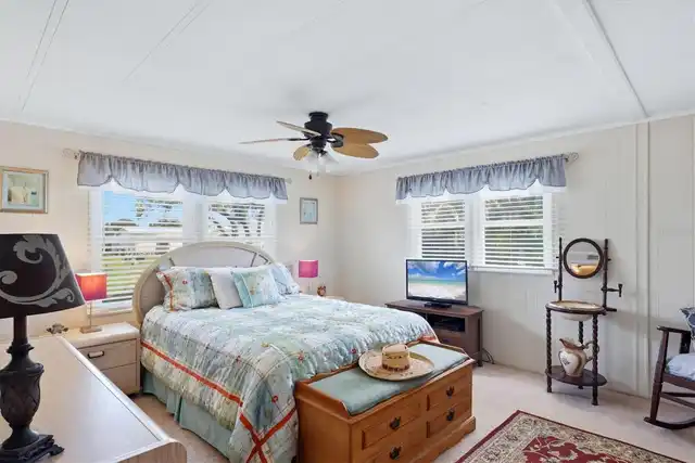 Listing Photo 18