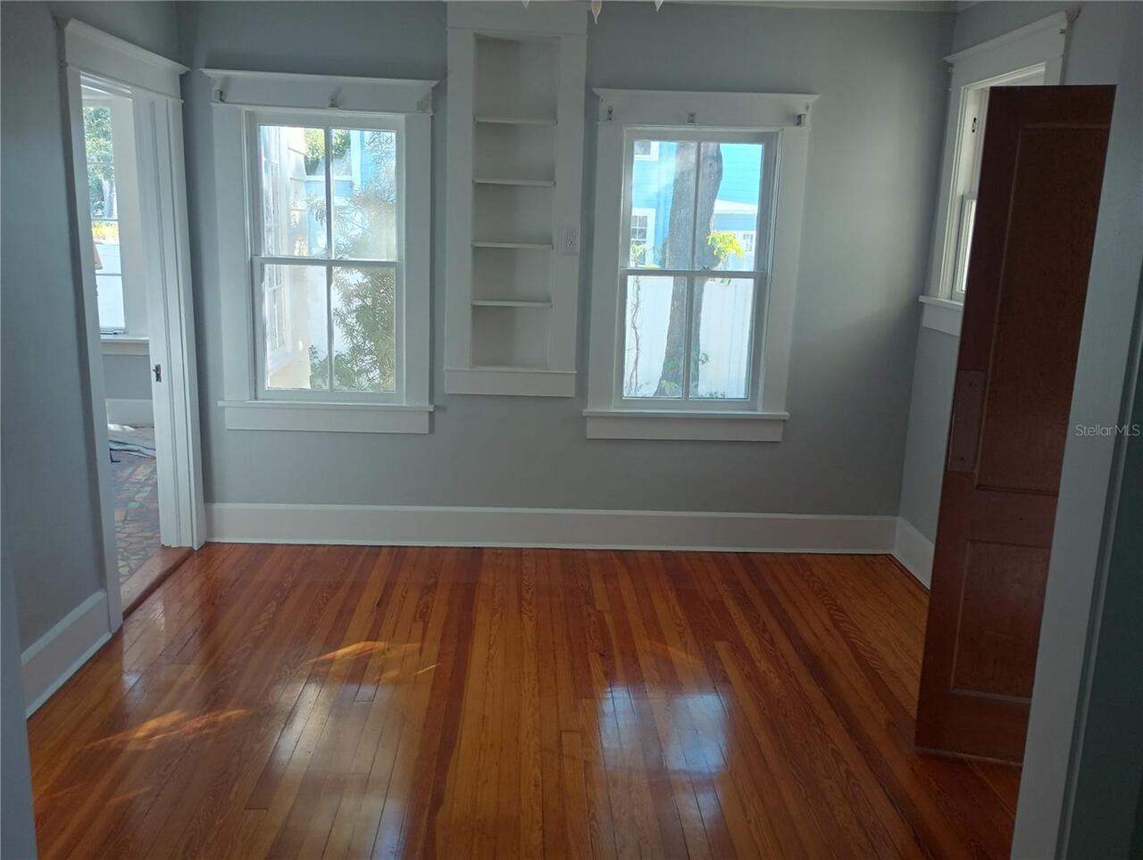 Listing Photo 10
