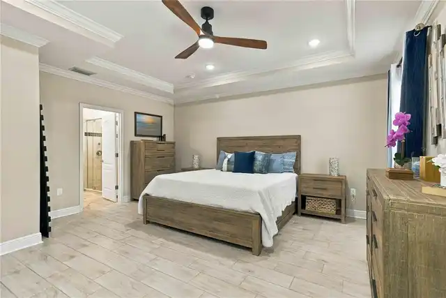 Listing Photo 14