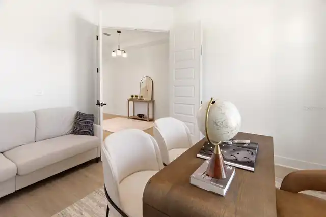 Listing Photo 18