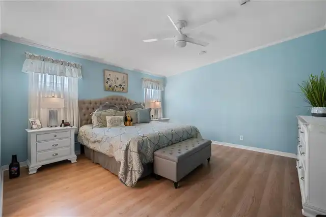 Listing Photo 12
