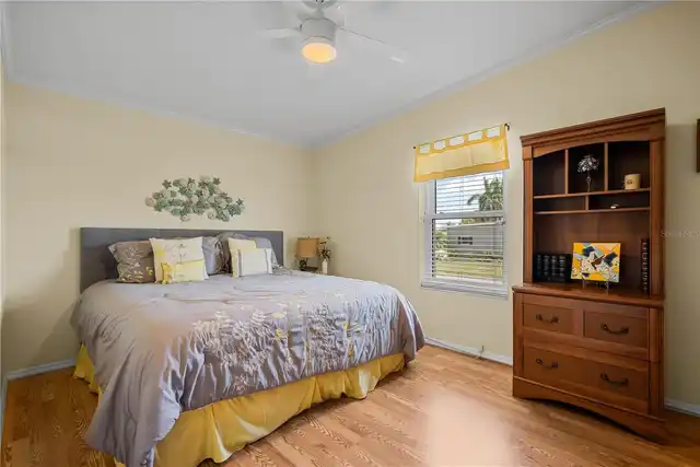 Listing Photo 17