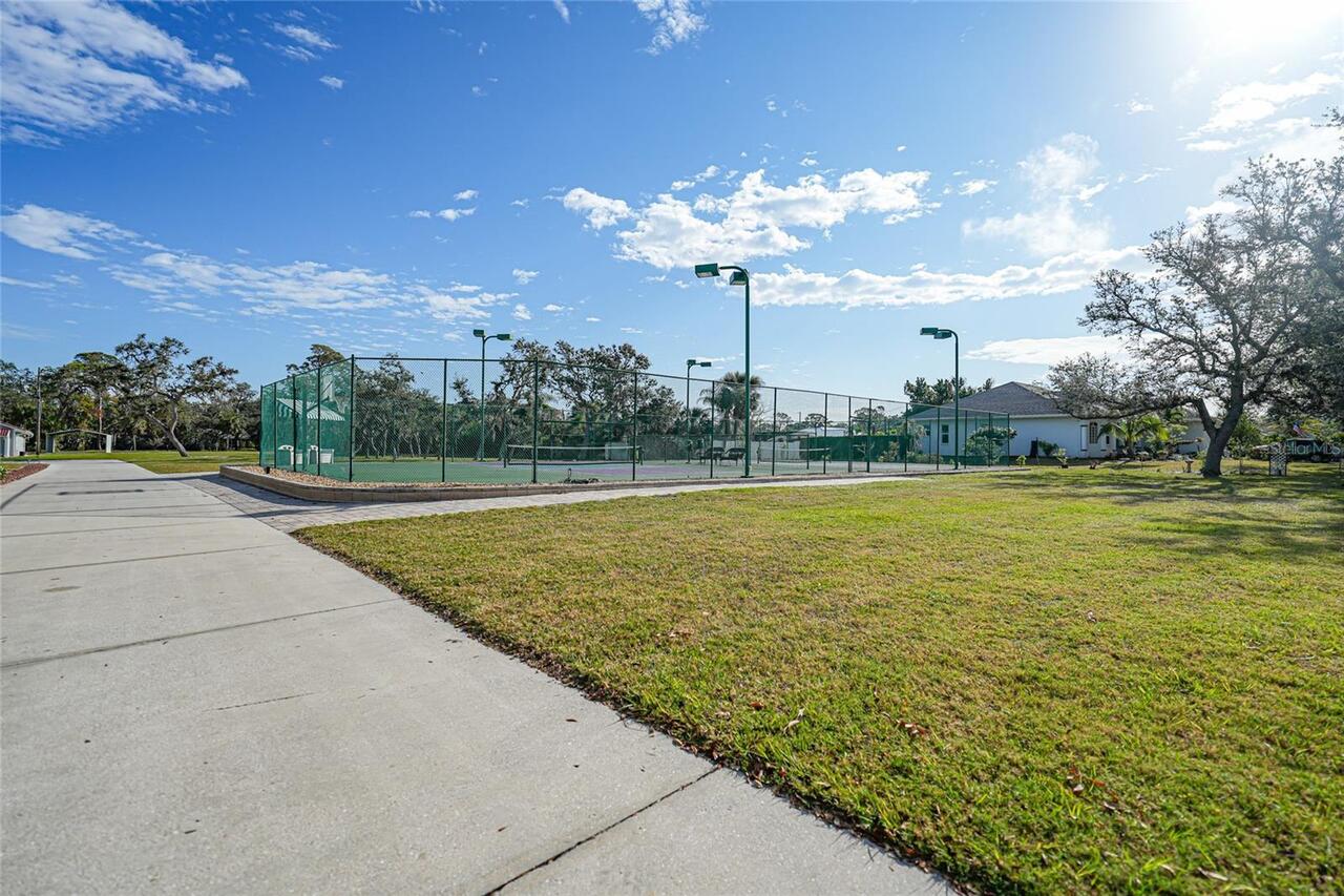Listing Photo 14