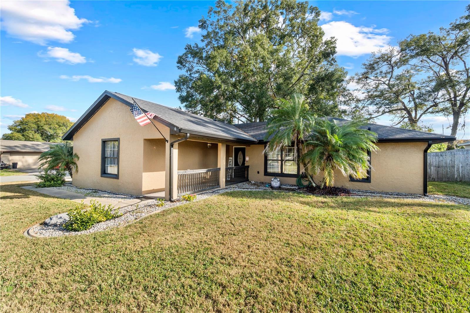Listing Photo 11