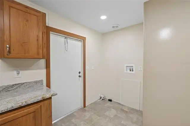 Listing Photo 9