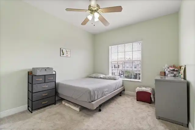 Listing Photo 11