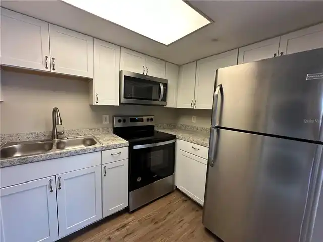 Listing Photo 7