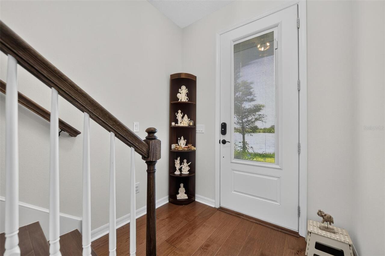 Listing Photo 8