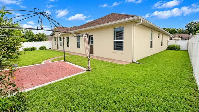 Listing Photo 23