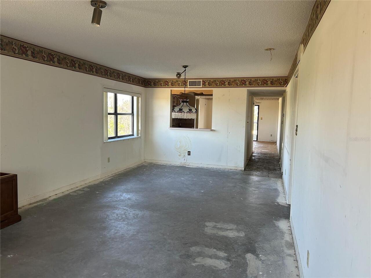 Listing Photo 13