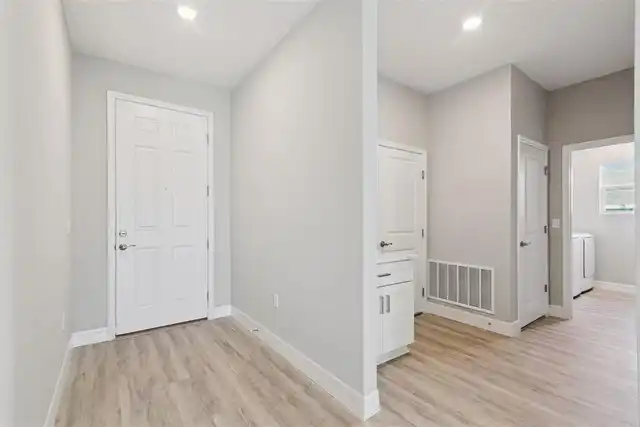 Listing Photo 15