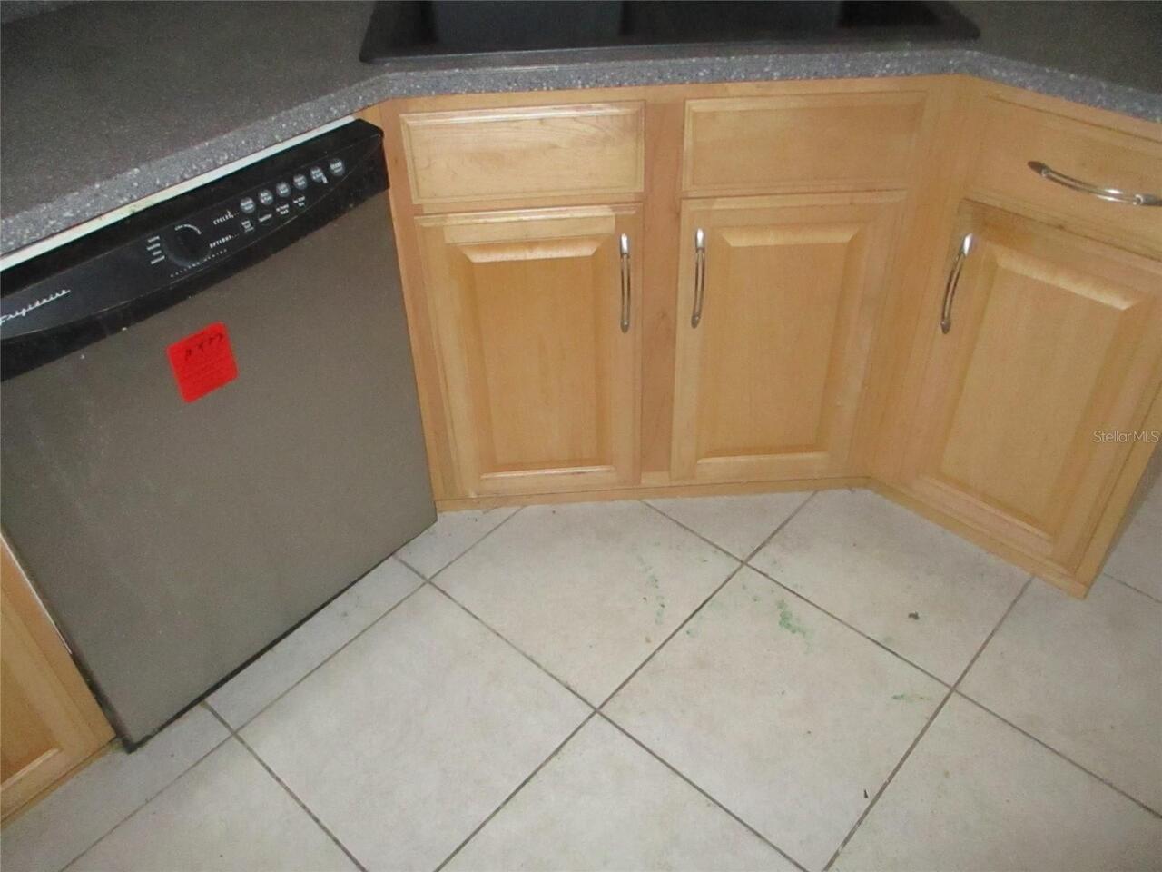 Listing Photo 9