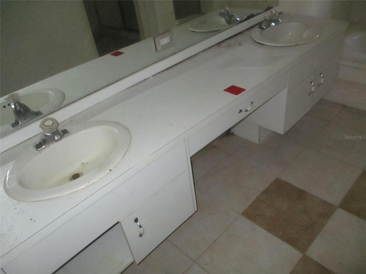 Listing Photo 16