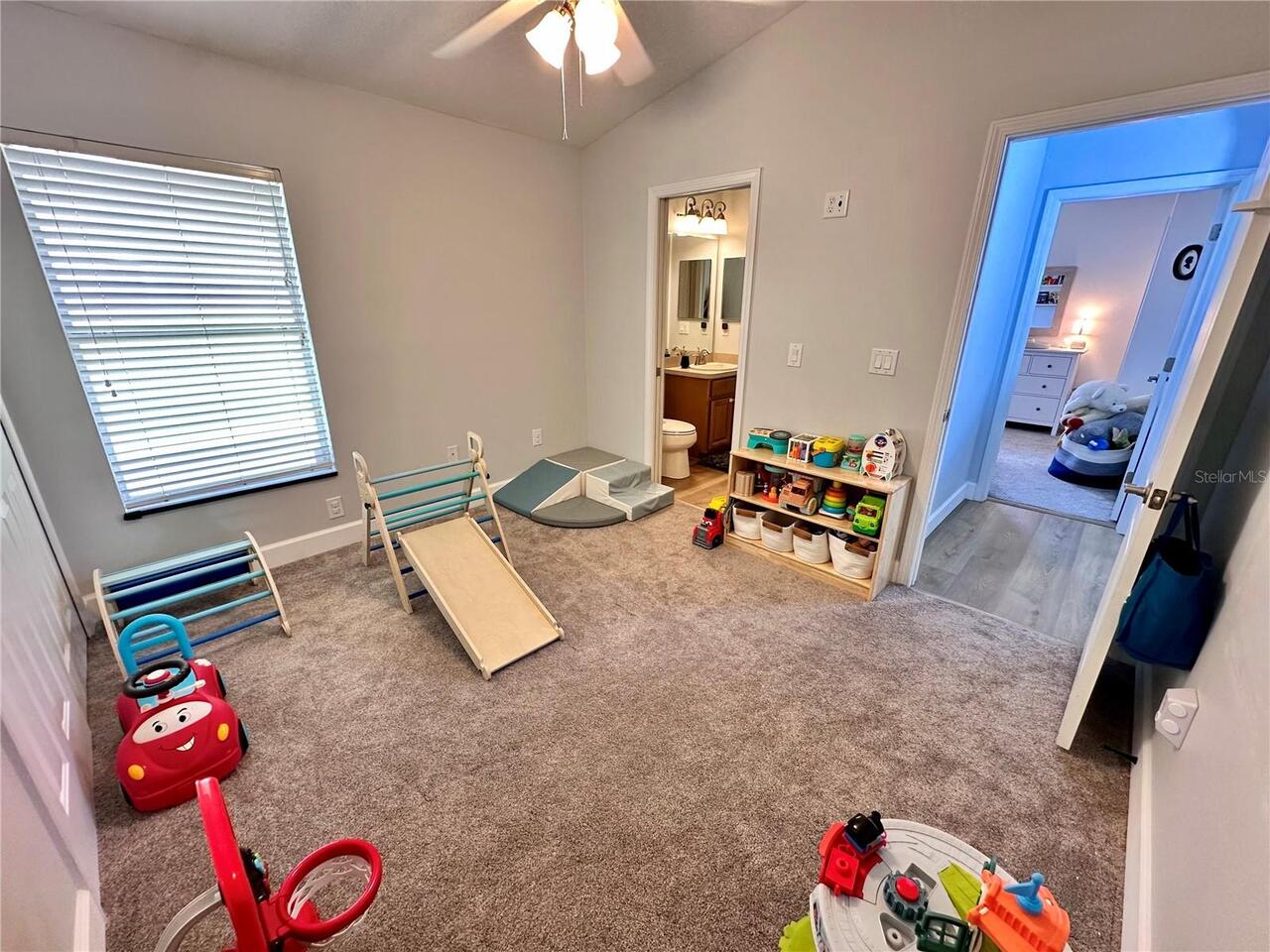 Listing Photo 33