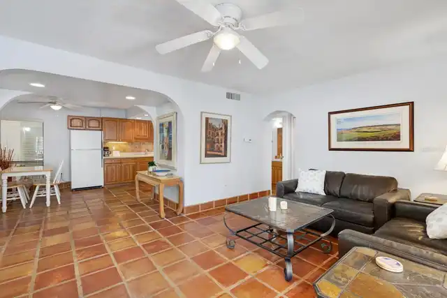 Listing Photo 14