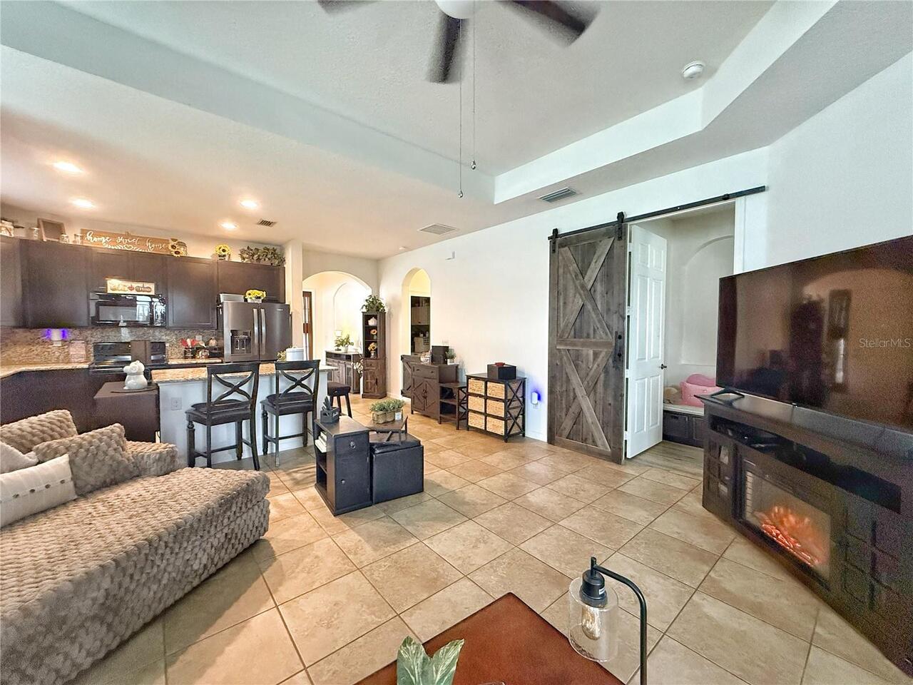 Listing Photo 8