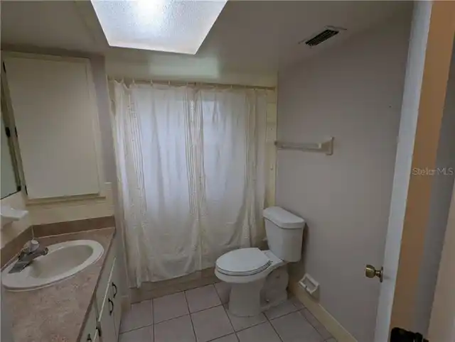 Listing Photo 9