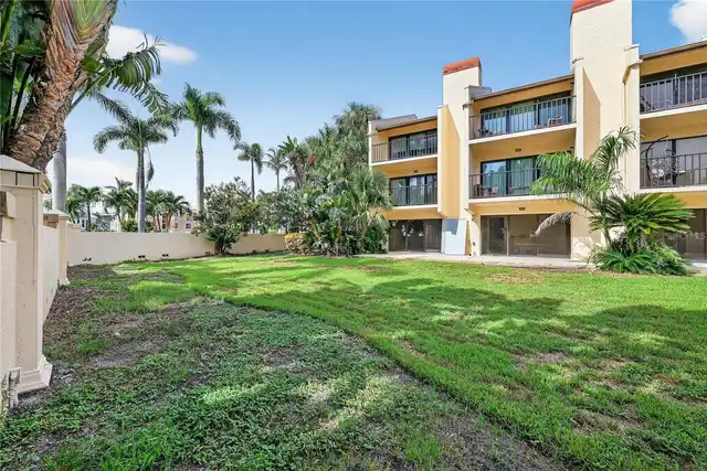 Listing Photo 10