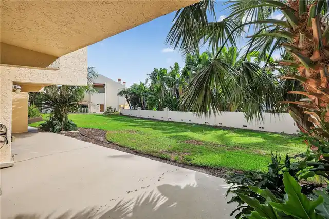 Listing Photo 12