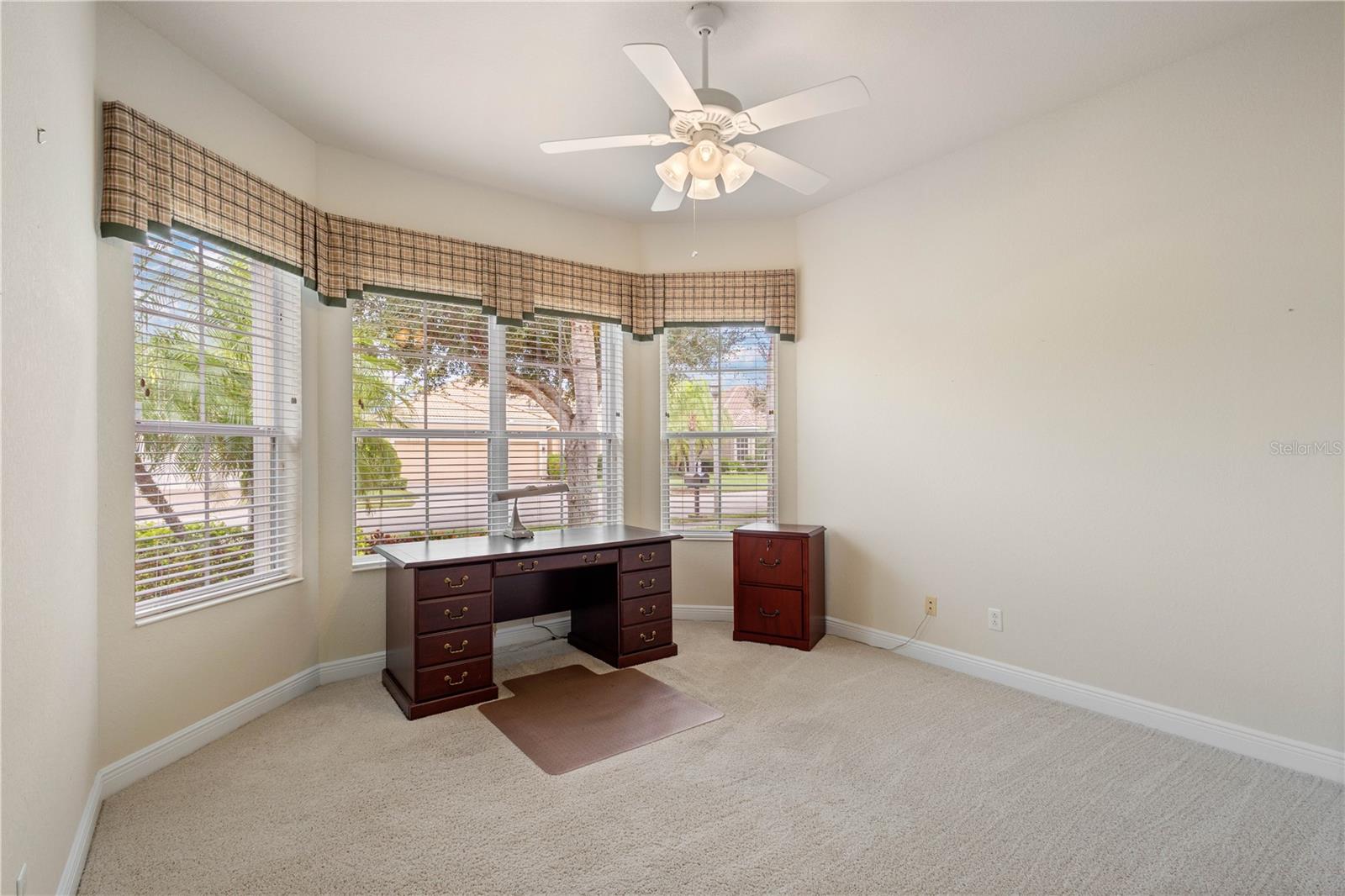 Listing Photo 10