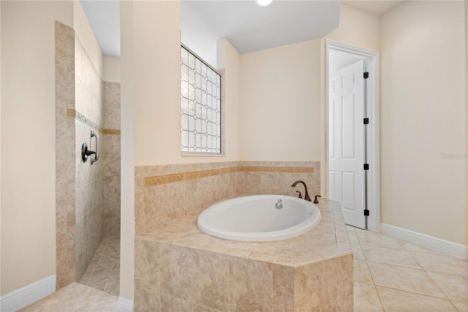 Listing Photo 22