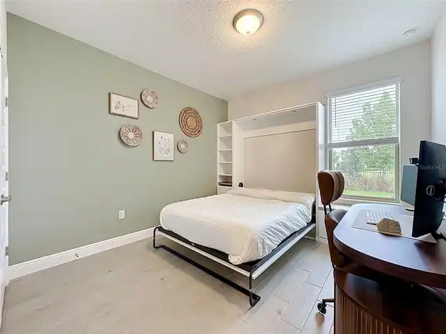 Listing Photo 15