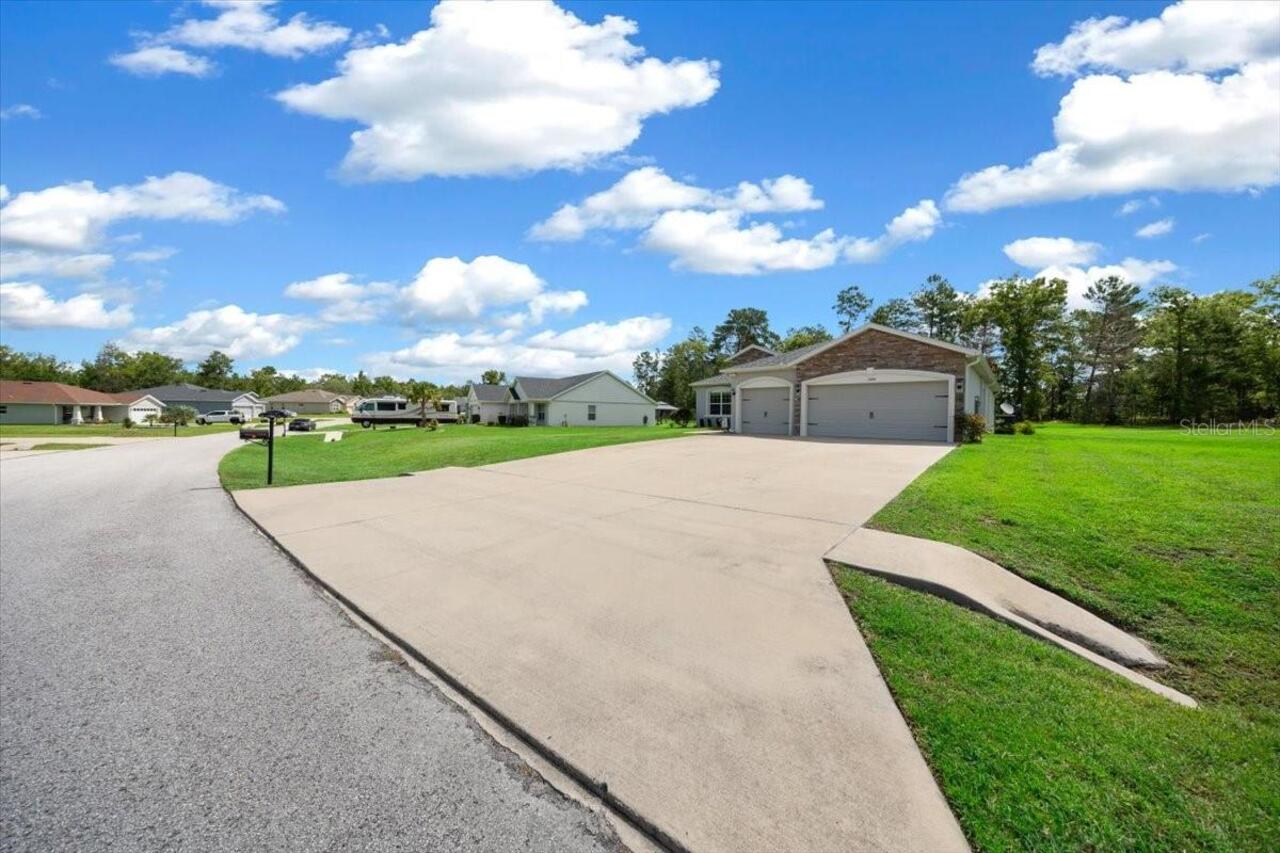 Listing Photo 42