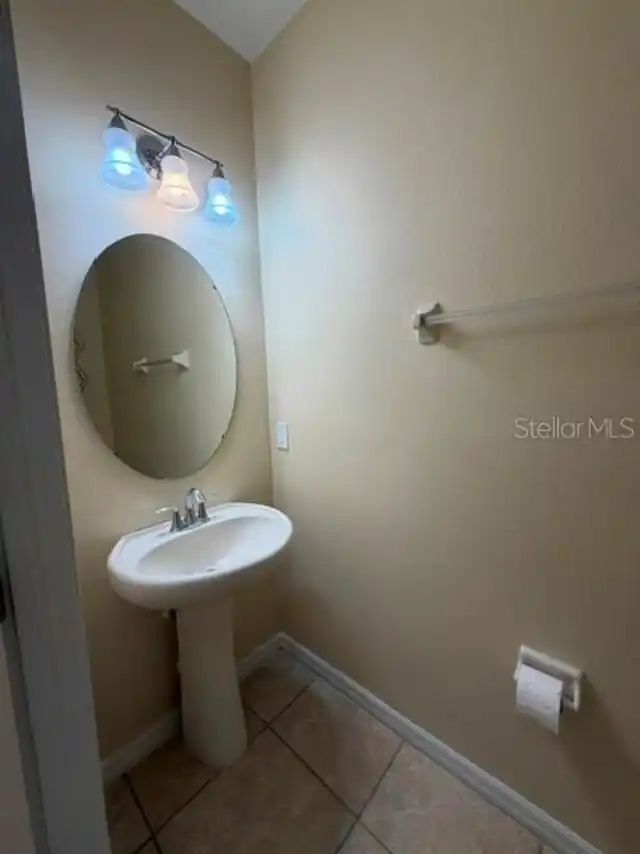 Listing Photo 11