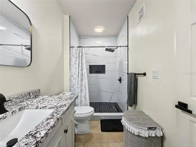 Listing Photo 33