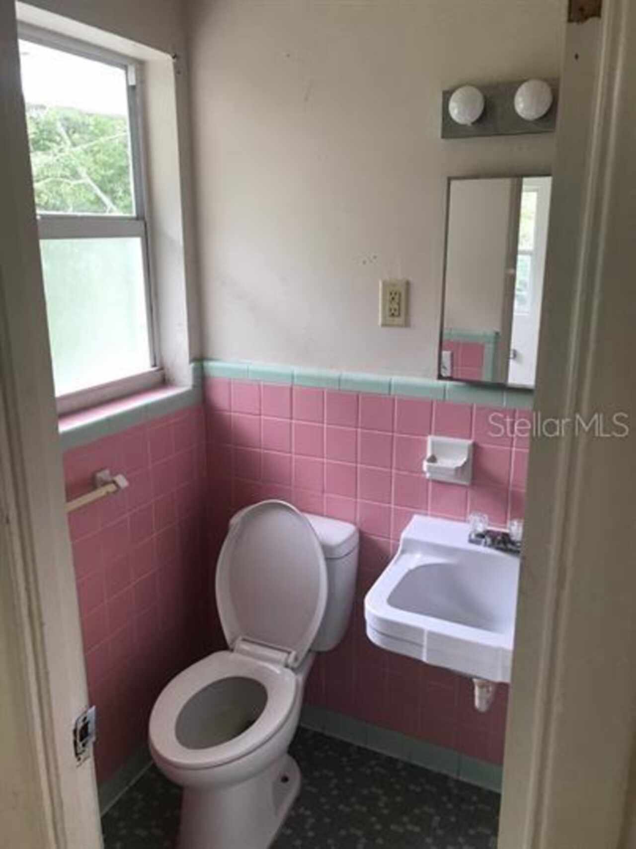 Listing Photo 9