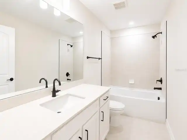 Listing Photo 33
