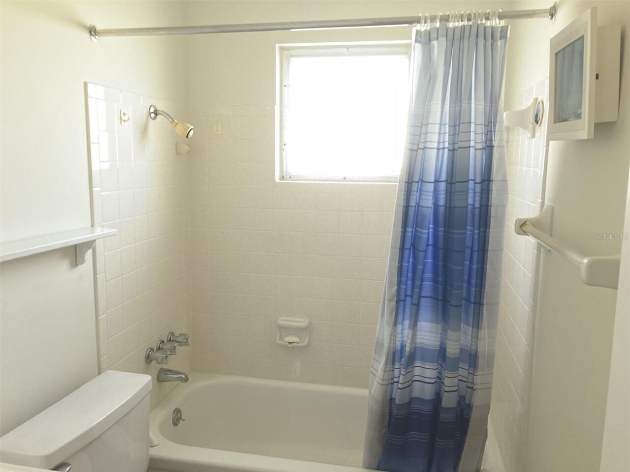 Listing Photo 17