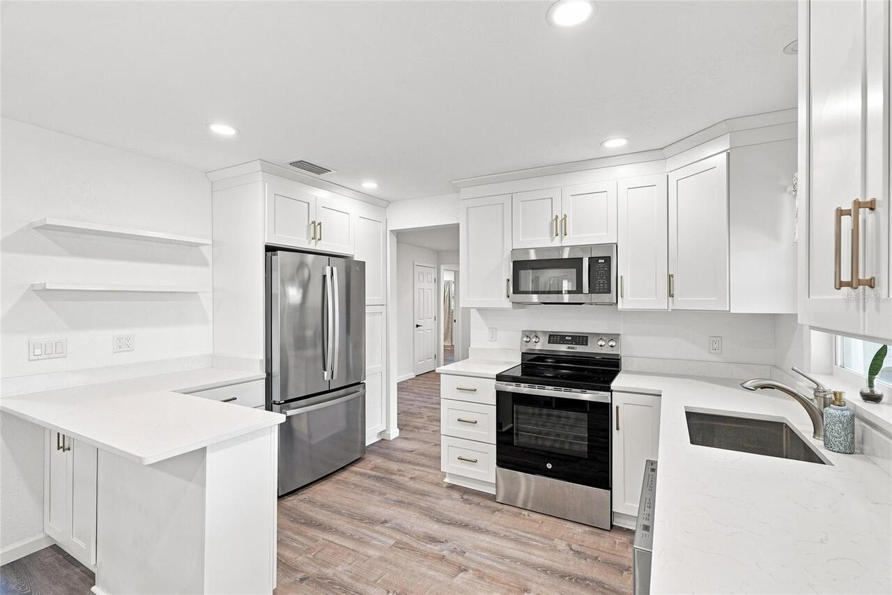Listing Photo 14