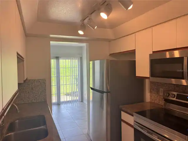 Listing Photo 9