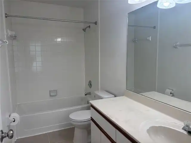 Listing Photo 14
