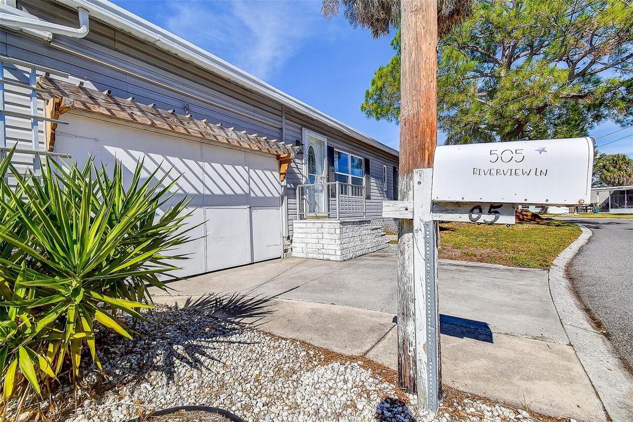 Listing Photo 9