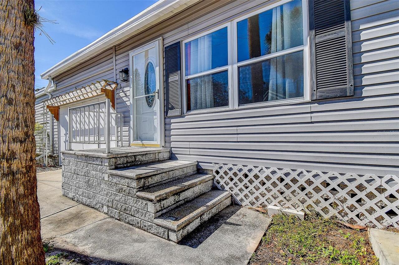Listing Photo 11
