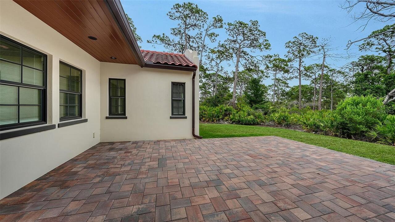 Listing Photo 25