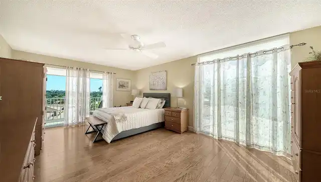 Listing Photo 14