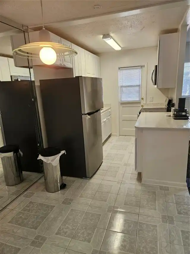 Listing Photo 7