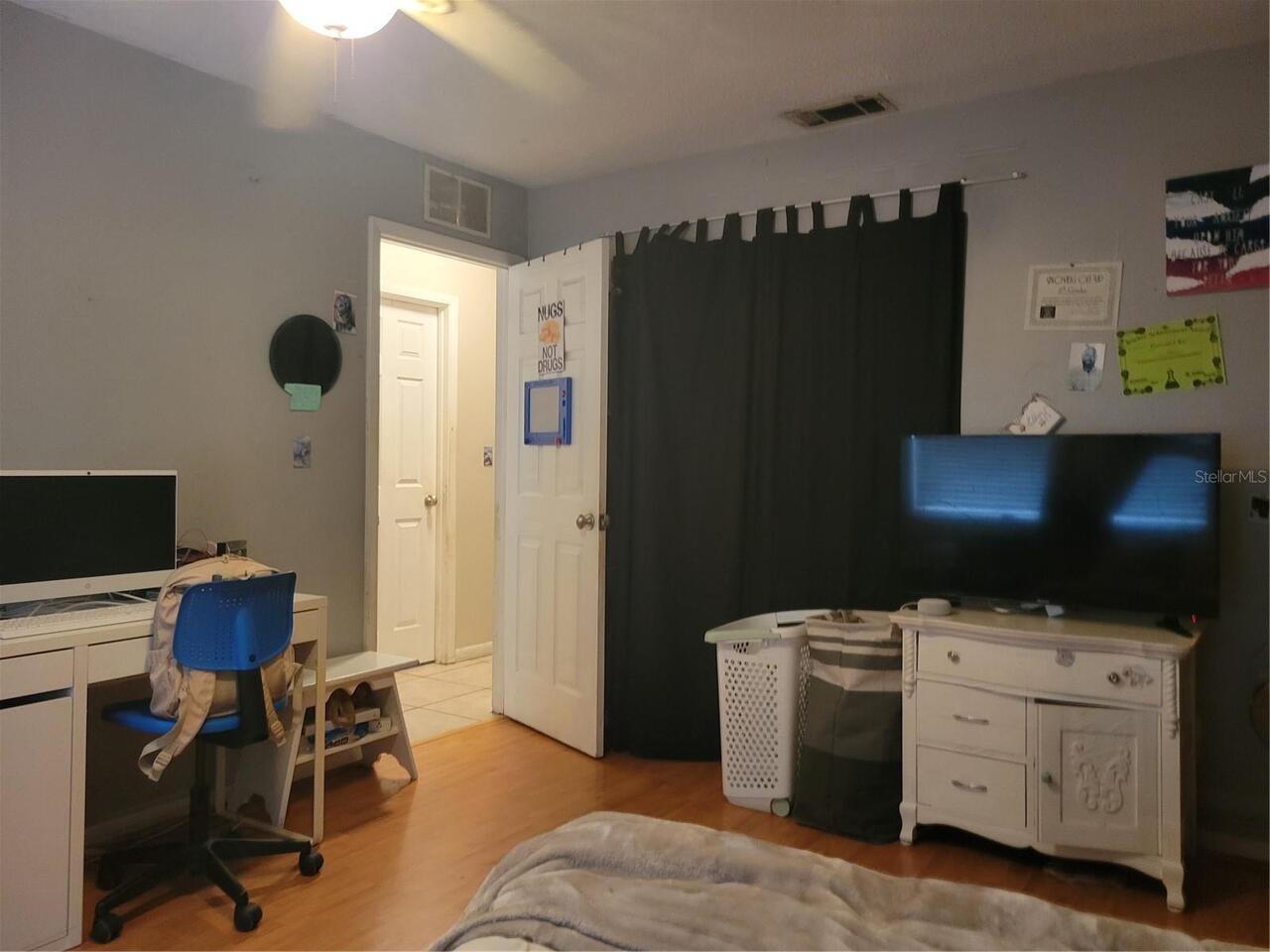 Listing Photo 8