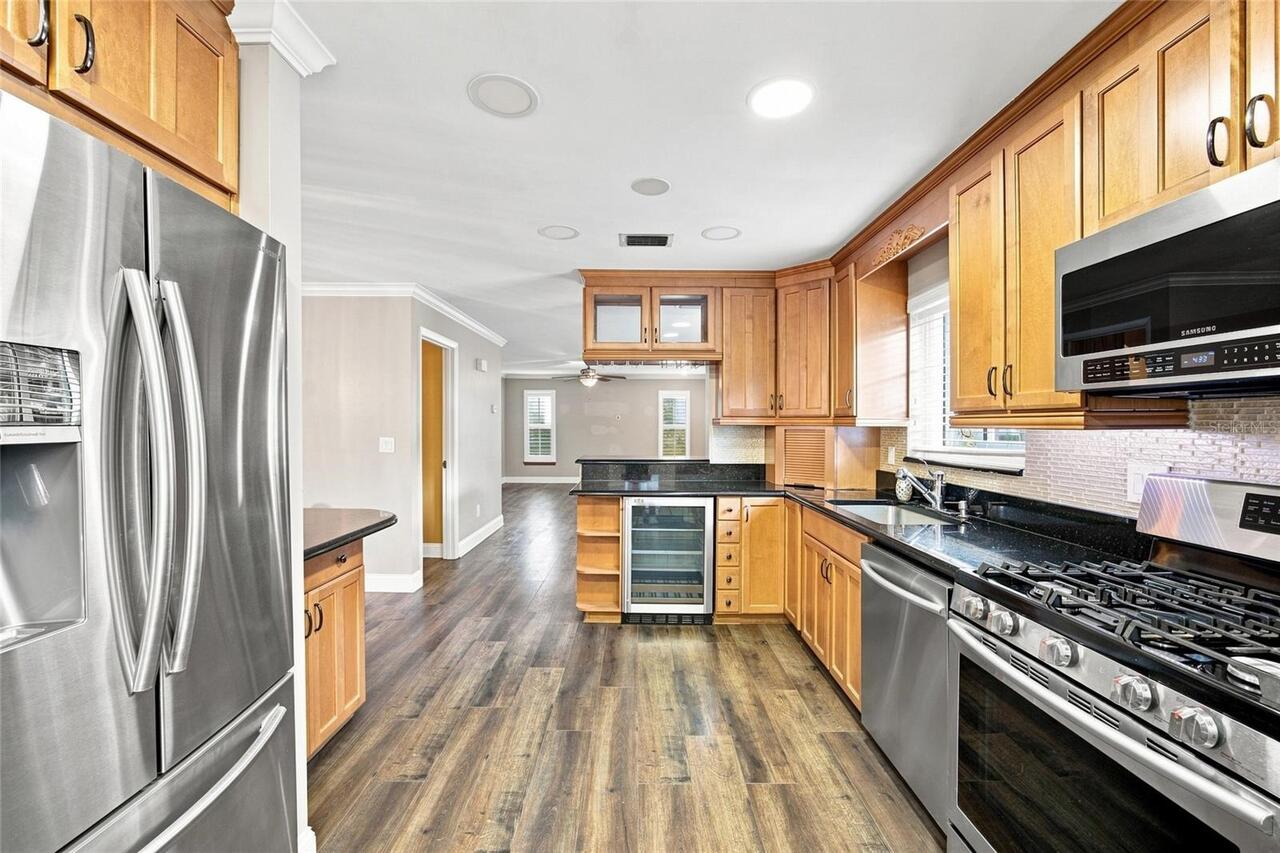 Listing Photo 7