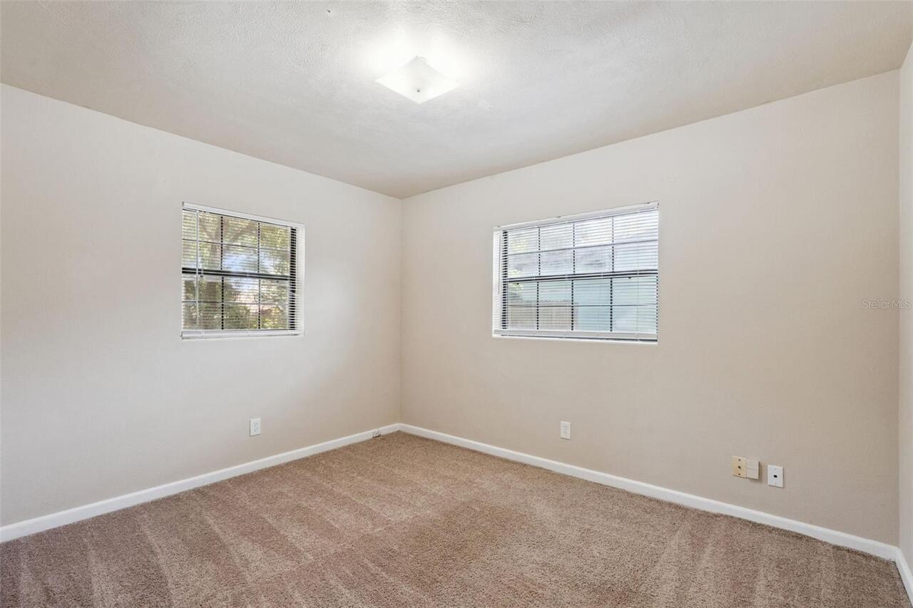 Listing Photo 9