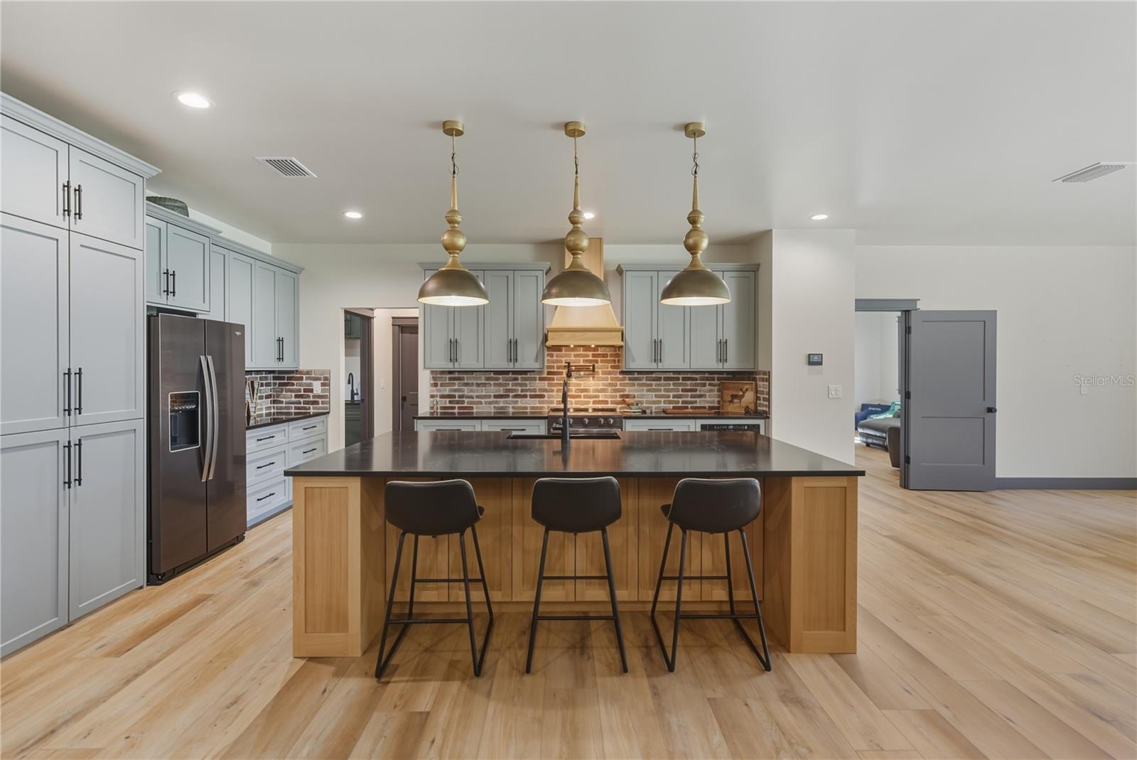 Listing Photo 18
