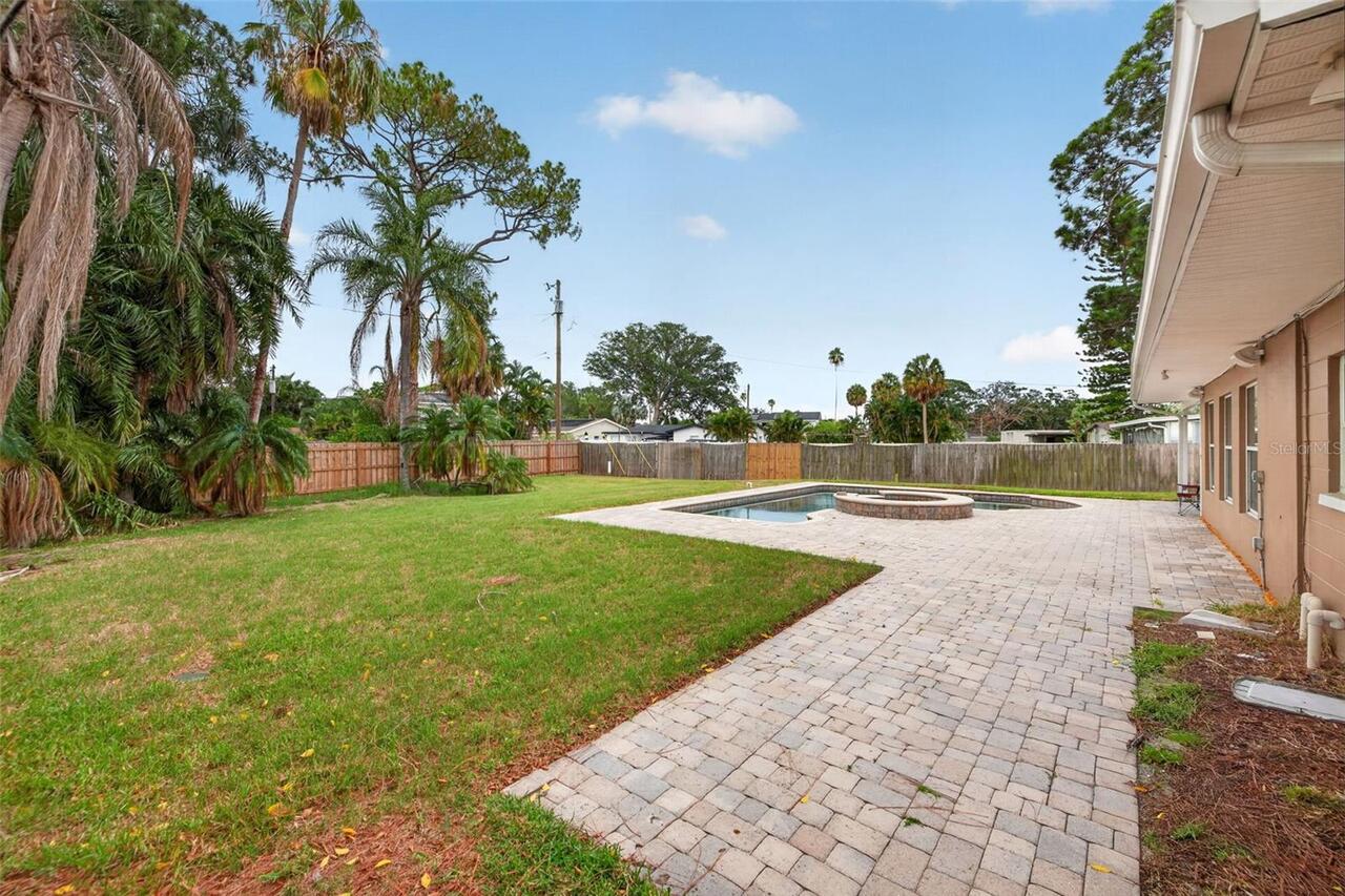 Listing Photo 7