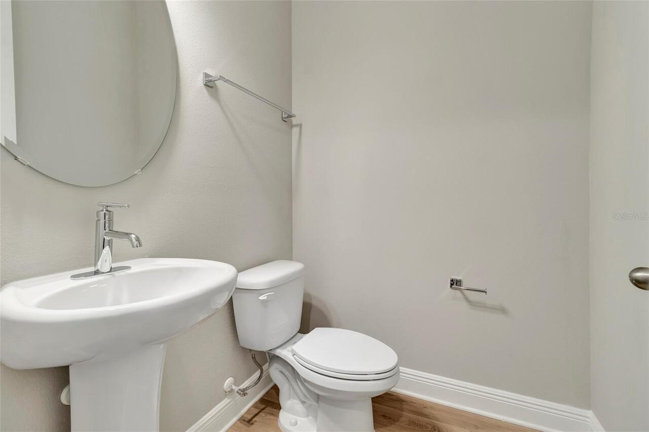 Listing Photo 11