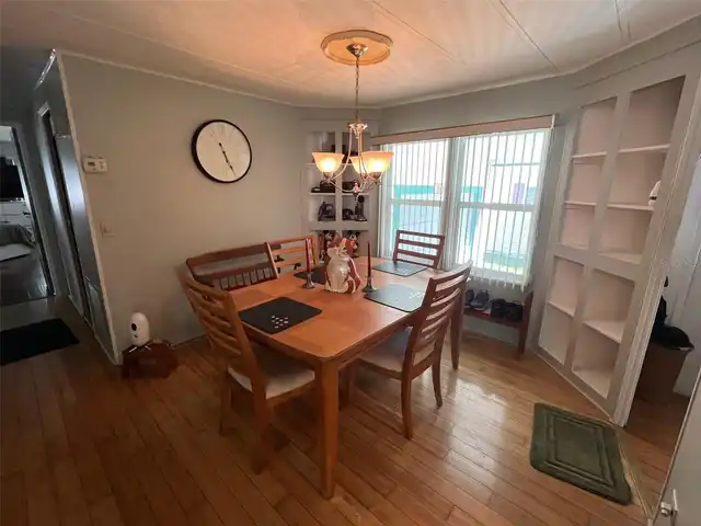 Listing Photo 16