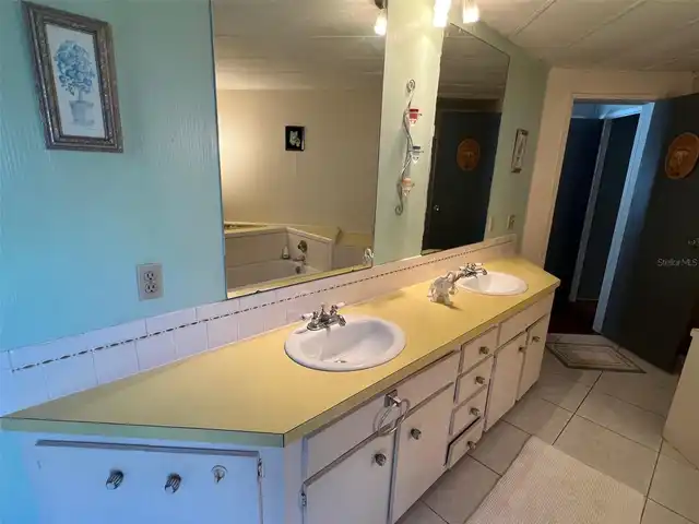 Listing Photo 35