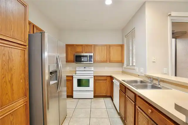 Listing Photo 7